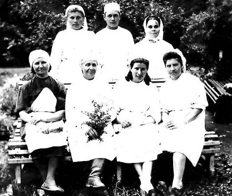 student-praktikant_enkov_n_praktike_v_priemnom_otdelenii_kurskoy_oblastnoy_bolnicy_sadovaya_40_1951_god_28_maya.jpg